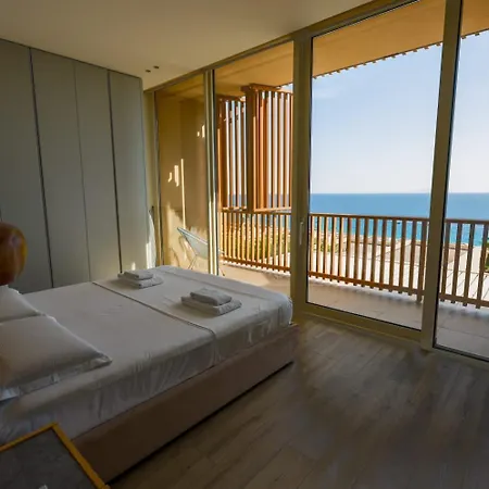 Villa Il Sole Coast Palasë